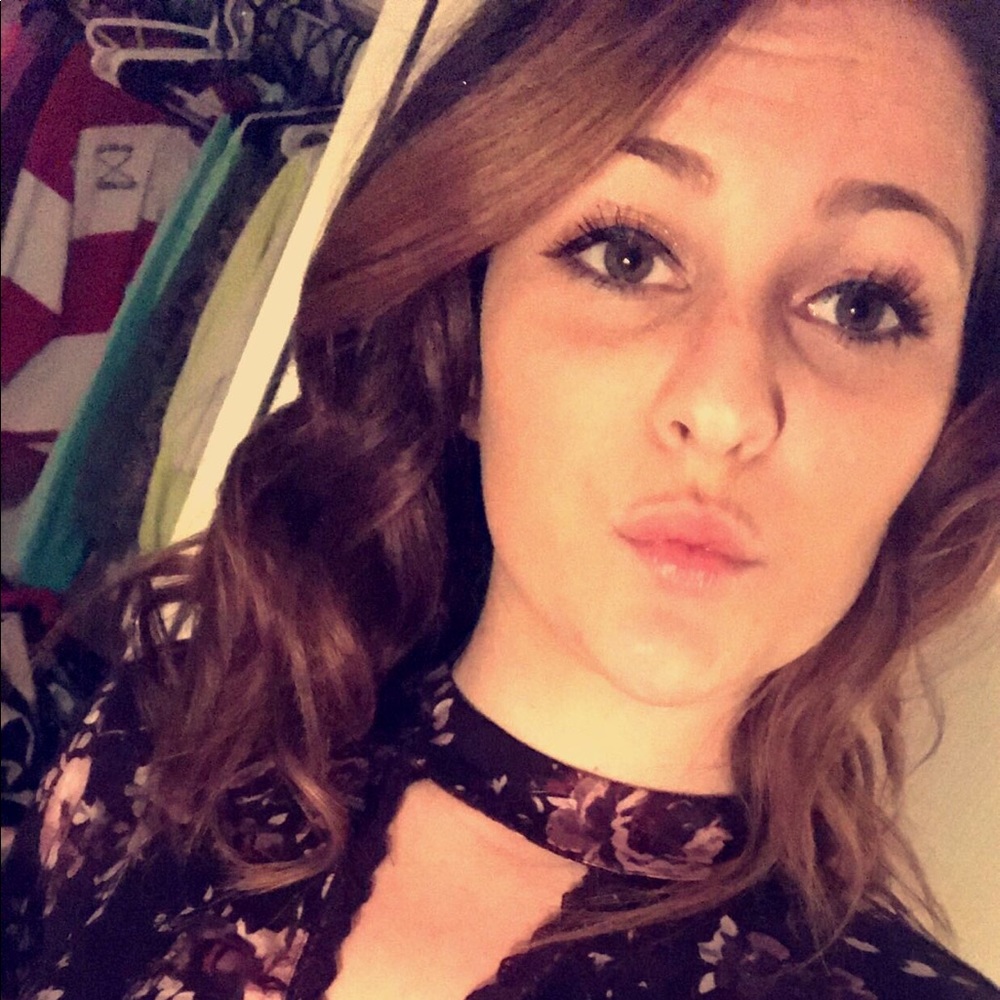 Meet your Posher, Katelyn